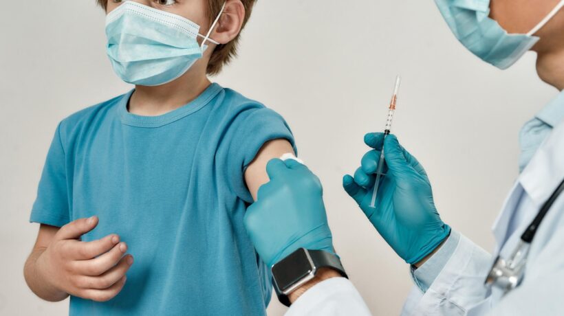 Noi c’impuntiamo con i minorenni. Londra invece frena sugli under 15