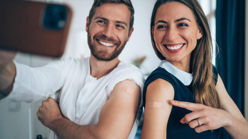 Il pericolo non sono i non vaccinati ma credersi al sicuro dopo l’iniezione