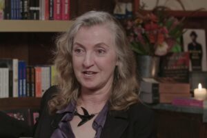 La badessa del femminismo non vuole domande