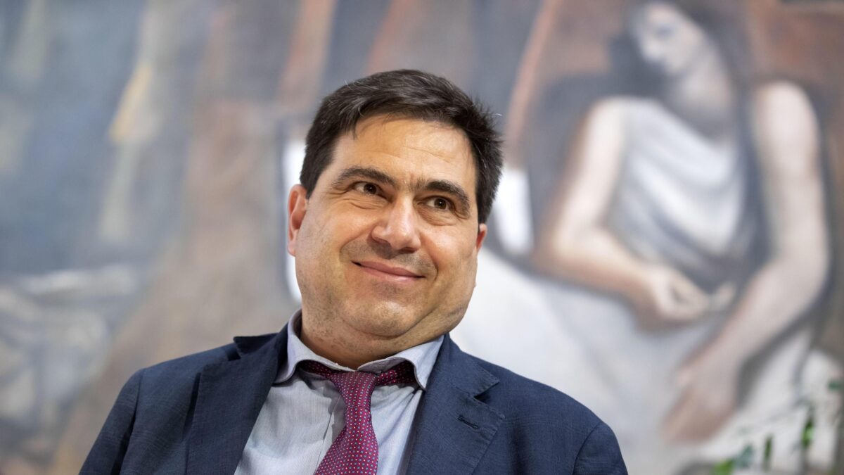 Sanità sinistra: cure gratis solo ai vaccinati