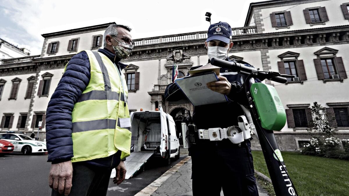 «Ai monopattini vanno date regole. Un patentino come per i motorini»