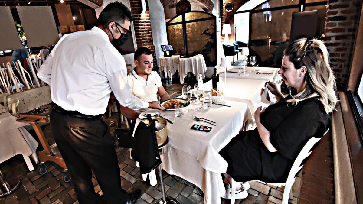 A ottobre green pass obbligato ed esteso a dipendenti statali e diverse categorie