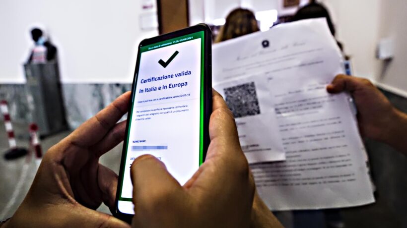 La stretta della card si gioca sui lavoratori
