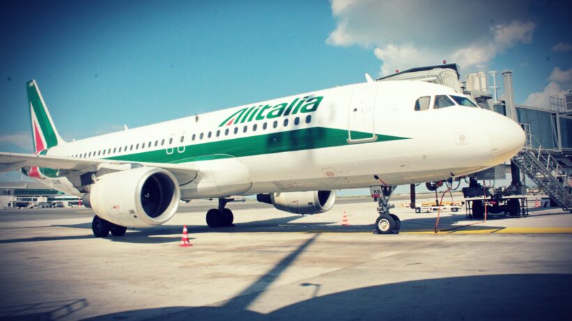 Niente processo per il manager che denunciò le irregolarità Alitalia
