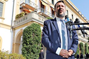 Salvini sente Draghi e tira il freno sul pass per tutti
