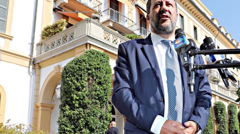 Salvini sente Draghi e tira il freno sul pass per tutti
