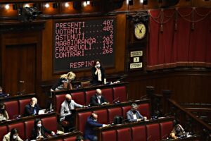 La Lega vota ancora con l’opposizione. Si rafforza l’asse con Fratelli d’Italia