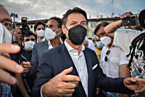 «Conte, Speranza, Arcuri e Borrelli hanno violato la Carta e le norme ordinarie»