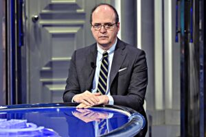 «La Verità» accusata di allarmismo perché cita i dati Aifa sui decessi