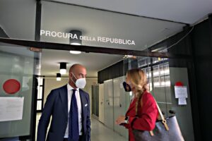 Dissenso vietato: «Frena le vaccinazioni»