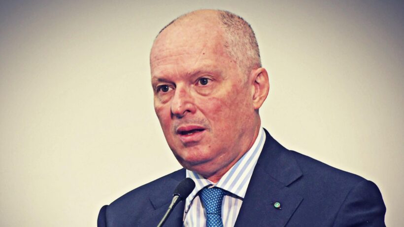 Ricciardi kamikaze: semina il panico così il ministro può fare bella figura