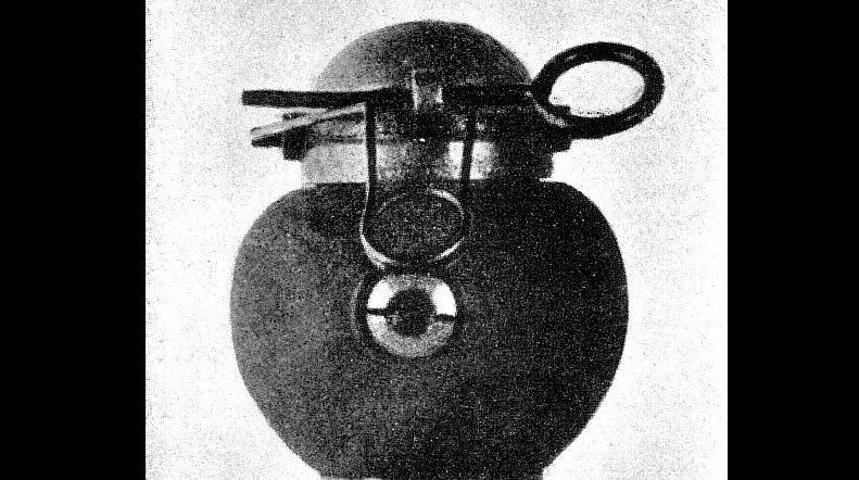 Bomba Cipelli come quelle scagliate da Gavotti in Libia (wikicommons)