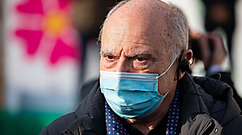 La virostar che fece il Sessantotto maltratta tutti e stecca le previsioni