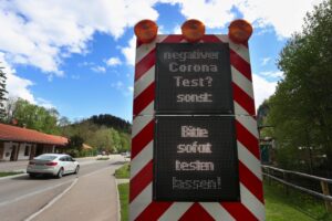 Fermare il virus è un’utopia pericolosa