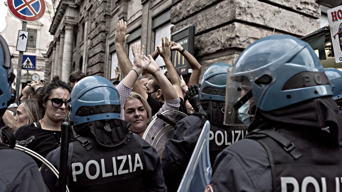 Dal caos al bavaglio. In arrivo la stretta per le manifestazioni