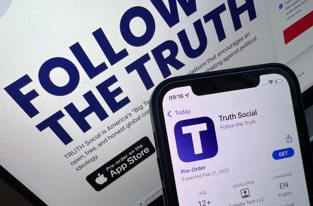 Trump si fa la sua «Verità» contro Big Tech