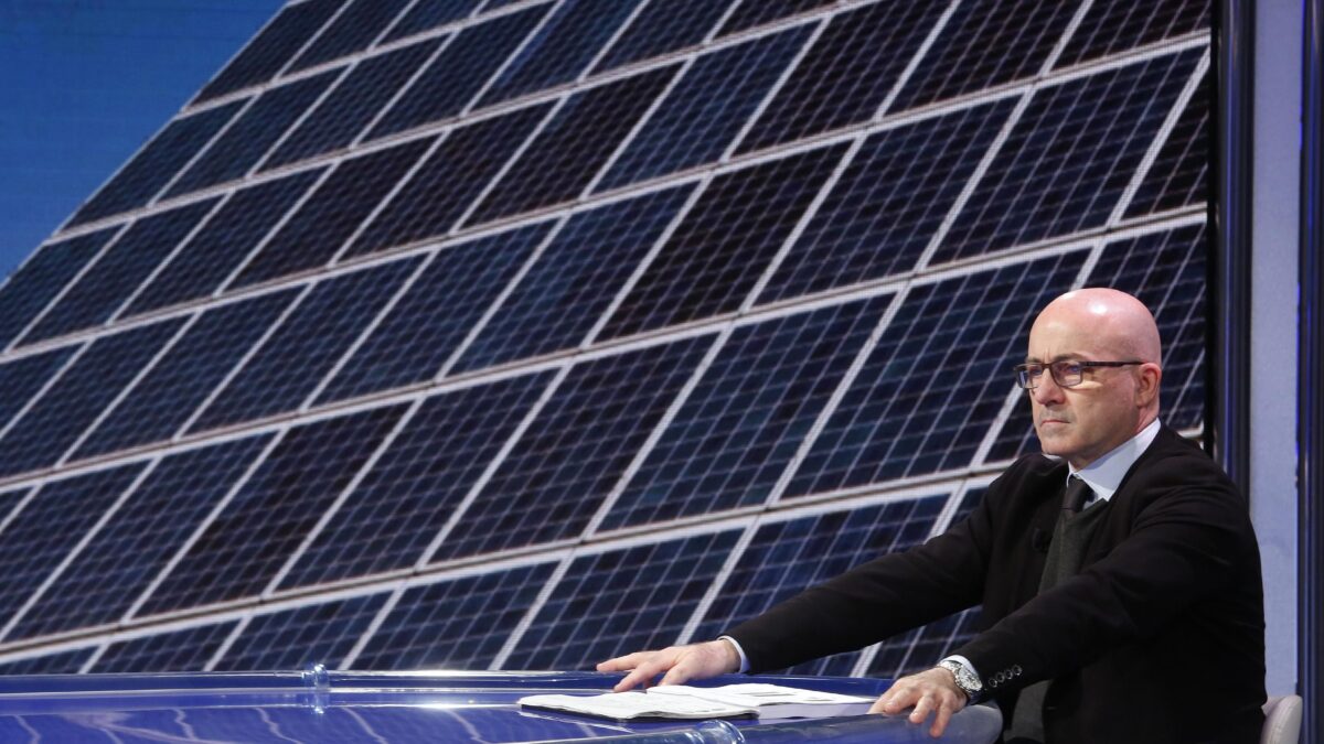Cingolani insiste con la follia green