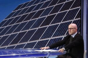 Cingolani insiste con la follia green