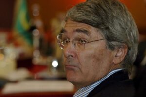 Roberto Castelli: «Non sono un no vax. Ma quel vaccino mi ha rovinato la vita»