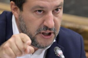 Salvini: «Lamorgese ancora inadeguata contro le violenze nelle piazze»