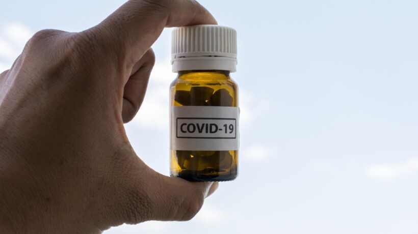 L’annuncio della pillola anti Covid affossa in Borsa i big dei vaccini