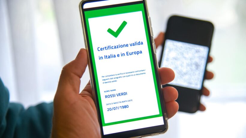 La situazione sanitaria non giustifica la stretta. Il green pass riesce lì dove Immuni ha fallito