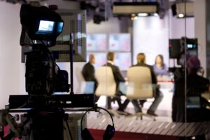 L’ospite tv infetto svela l’ipocrisia delle regole