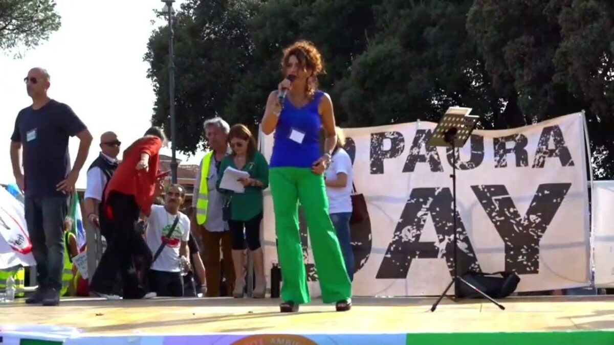Magistrati liberi di fare interviste. Mentre Nunzia Schilirò deve tacere