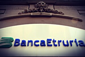 Per il crac Etruria 23 assoluzioni. I risparmiatori: «Bruciati milioni»