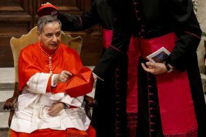 Per Becciu il processo non si è fermato