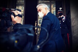 Abbiamo scoperto dove sono le mascherine killer di Arcuri