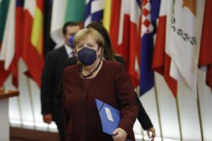 Dall’Ue soltanto aria fritta su immigrazione ed energia. E sui vaccini c’è un rischio