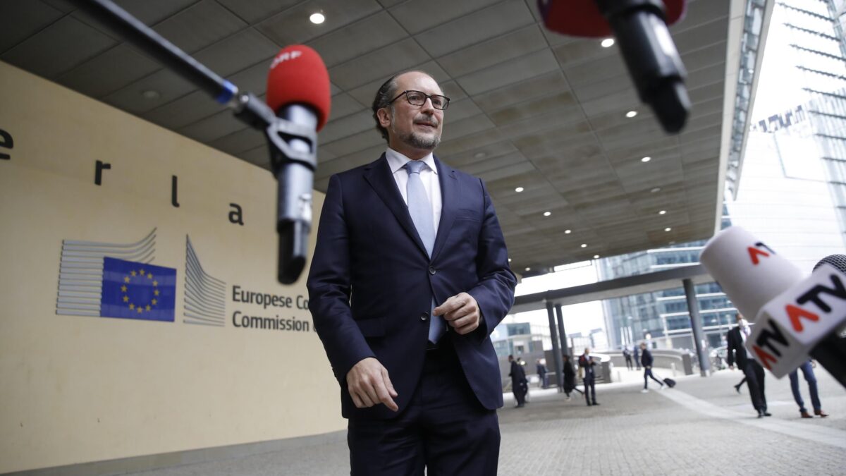 L’Austria segregherà chi non è vaccinato. È ora che ci spieghino che vuol fare l’Italia