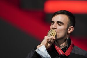 Ennesimo oro azzurro: Bartolini fa la storia