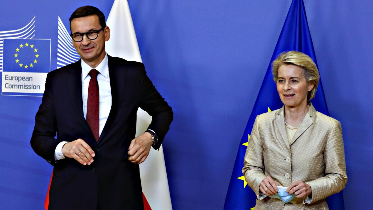 L’Ue vuole la Polonia in ginocchio. Multa da un milione di euro al giorno