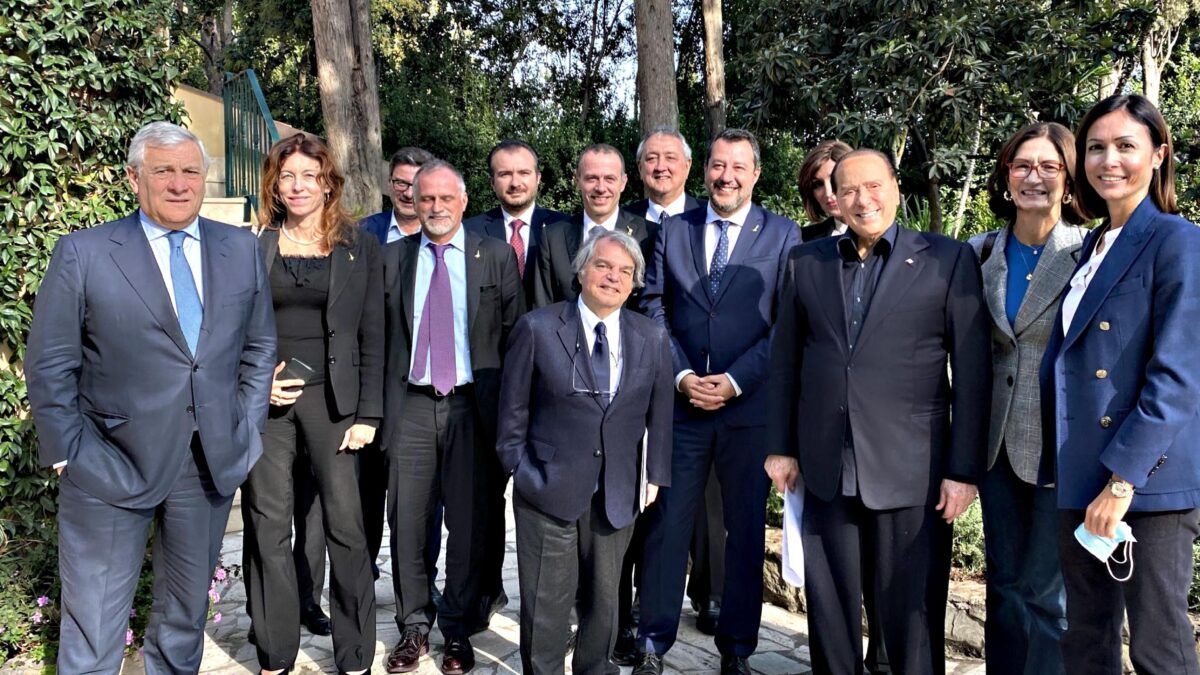 Lega e azzurri siglano la tregua armata