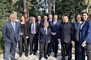 Lega e azzurri siglano la tregua armata