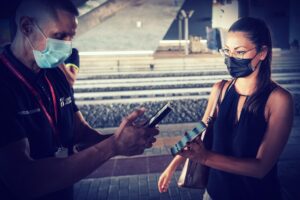 La card verde avanti come minimo fino all’estate. In ballo la terza dose