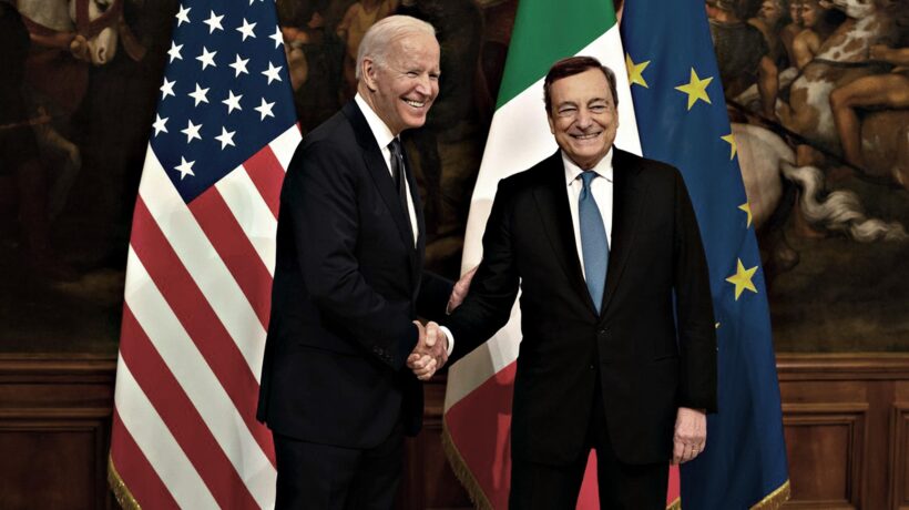 «Fai un lavoro straordinario». Biden corteggia Draghi per tornare leader del mondo