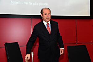 Spunta la legge sui cda che s’incunea nella lotta Caltagirone-Generali
