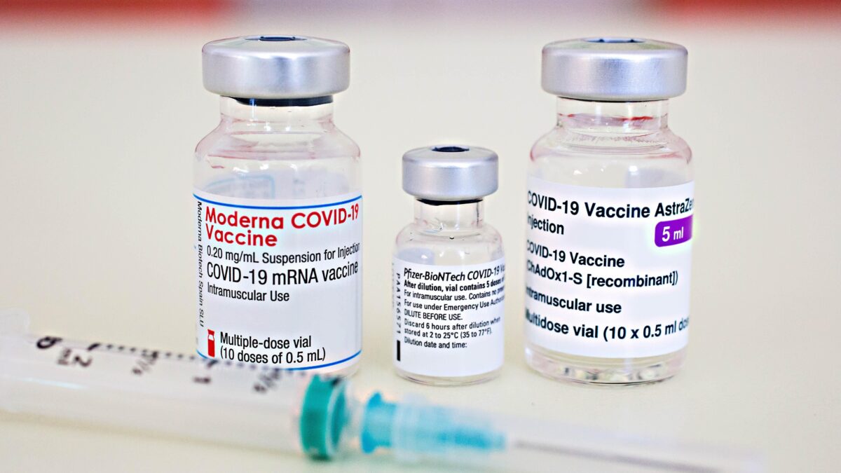 L’Ue chiede dei vaccini anti variante ma insiste per rifilarci quelli obsoleti