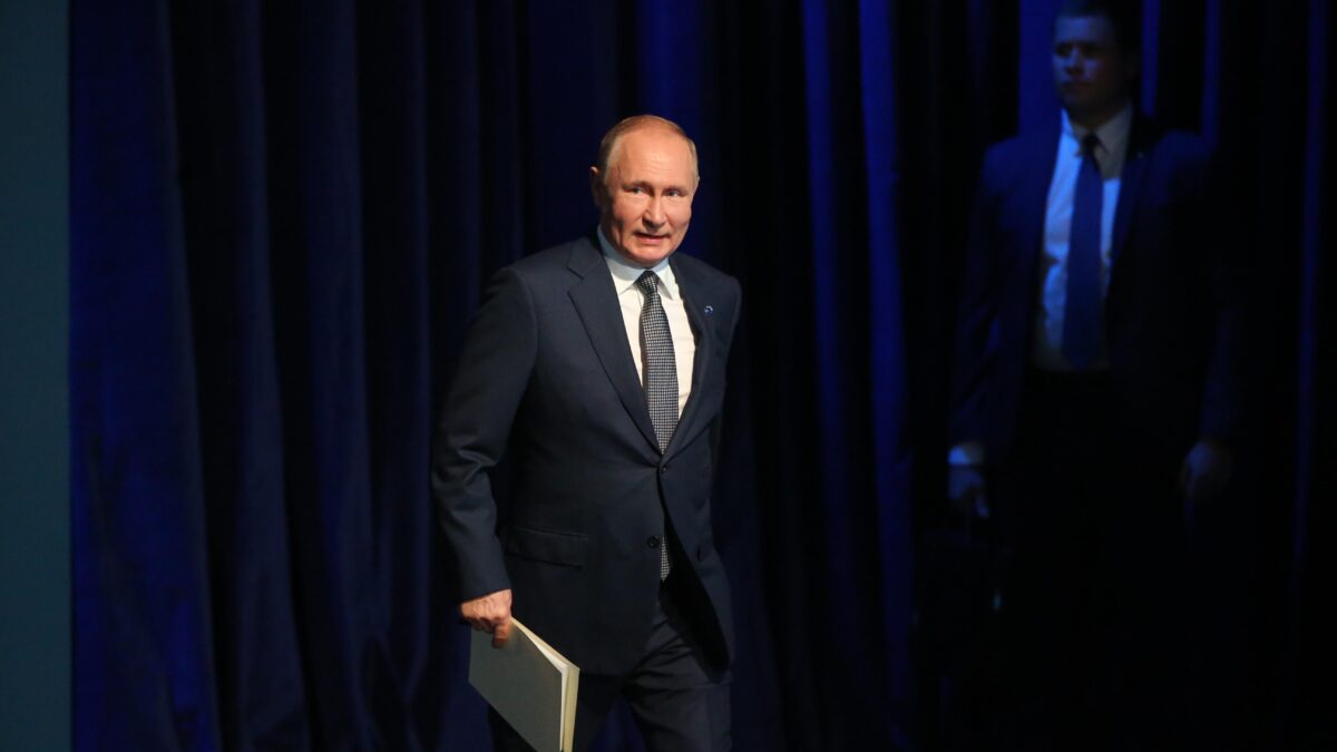 La strategia di Putin per spiazzare la Nato e riprendersi Minsk
