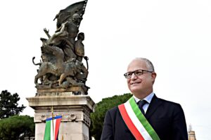Gualtieri sceglie indagati e «lottizzati» dem
