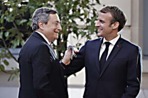 Cannoni e nucleare, le pedine dell’eurodifesa