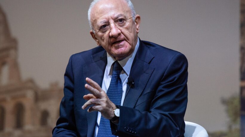 De Luca, il napalm e quei cattivi maestri