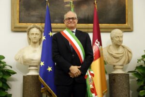 L’esordio di Gualtieri: più costi e più rifiuti