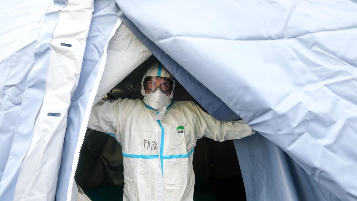 Mentre noi insistiamo con i divieti il resto d’Europa torna in libertà