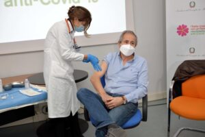 Crisanti dubita e diventa subito un no vax