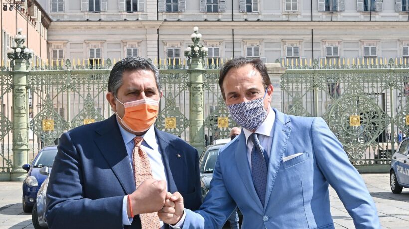 Nasce il fronte dell’apartheid