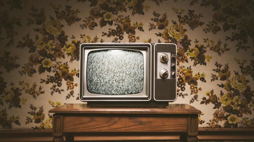 Cercate la verità (e spegnete il televisore)